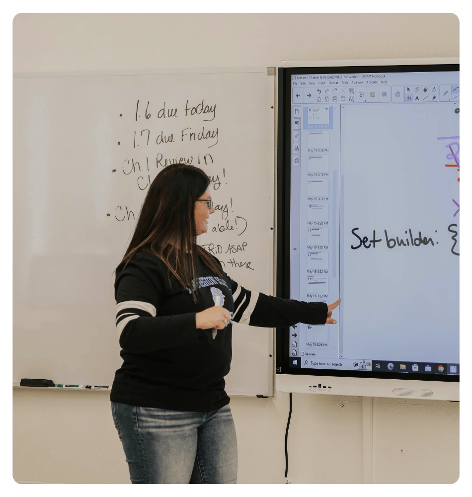LRSC Math Instructor teaching in class.