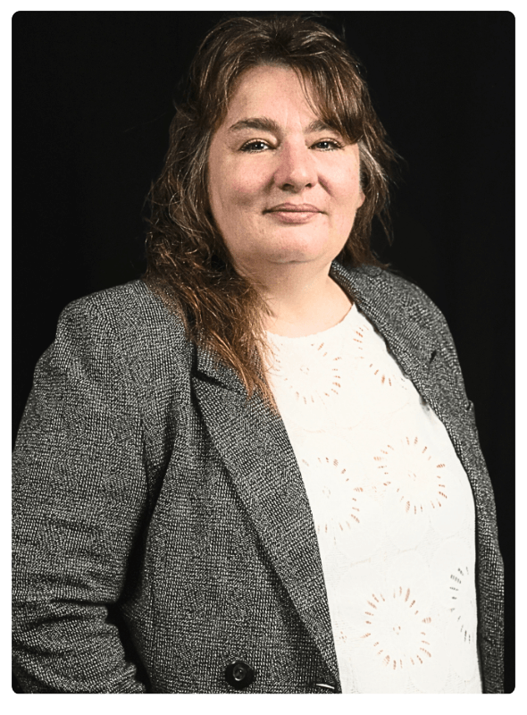 Lauree Wangler Headshot.