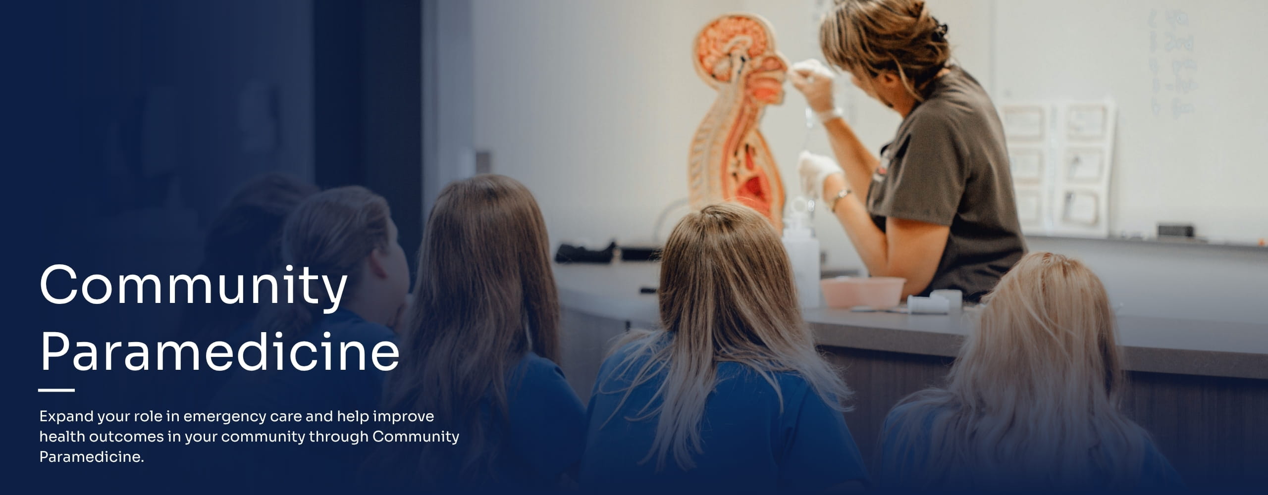 Community Paramedicine image of instructor teaching to nursing students.