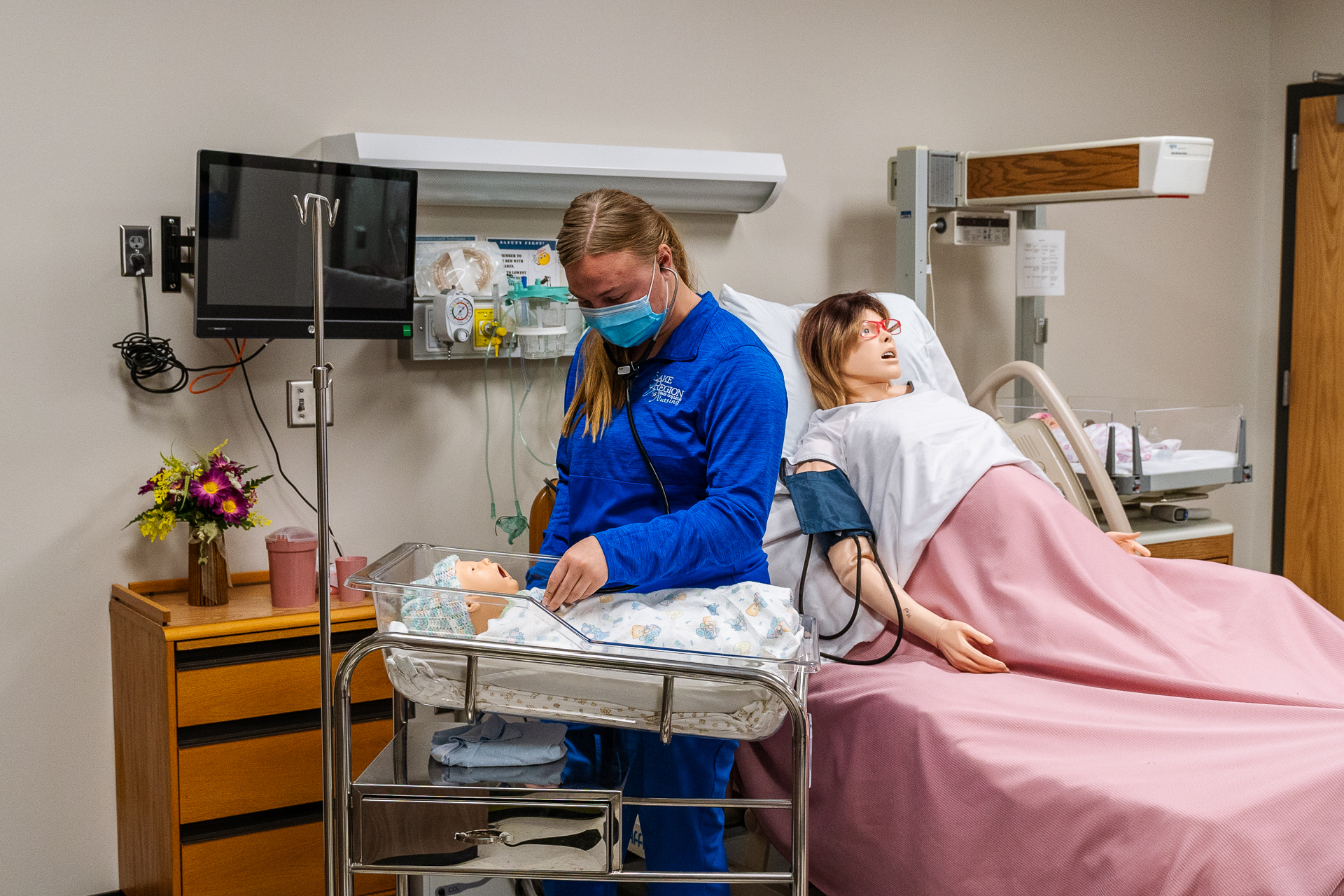 student nurse in labor and delivery simulation 