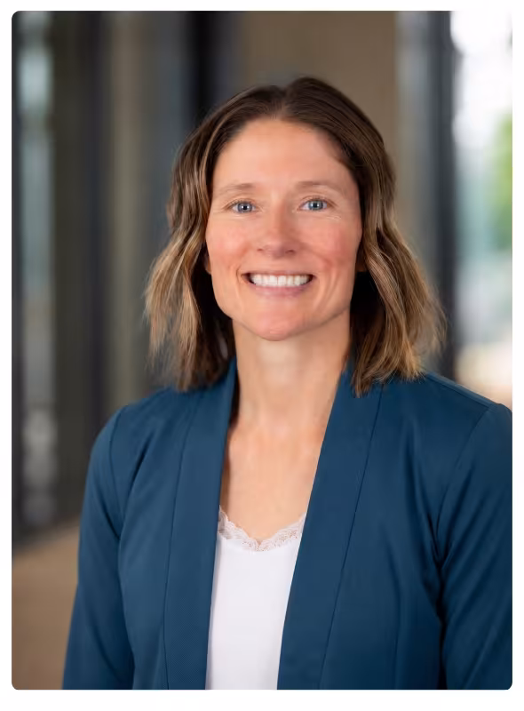 Brandi Nelson headshot.